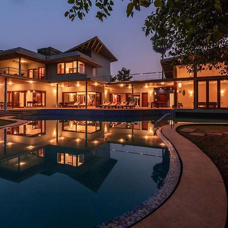 Jay House By Stayvista - Leisure Oasis With Pool, Snooker, Table Tennis & Foosball Fun Alibág Kültér fotó