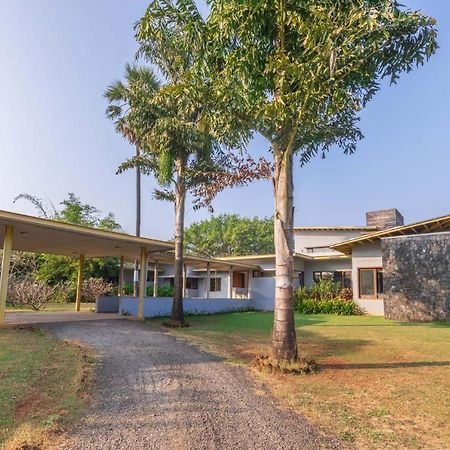 Jay House By Stayvista - Leisure Oasis With Pool, Snooker, Table Tennis & Foosball Fun Alibág Kültér fotó